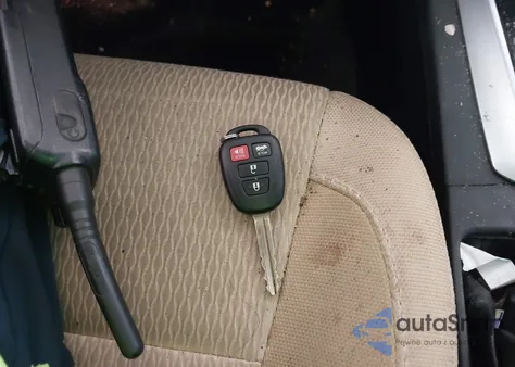 2019 Toyota Corolla Le from USA, damaged, VIN 2T1BURHE4KC163714